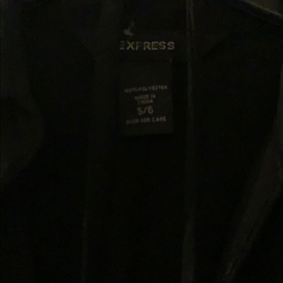 Express dress - Picture 3 of 3